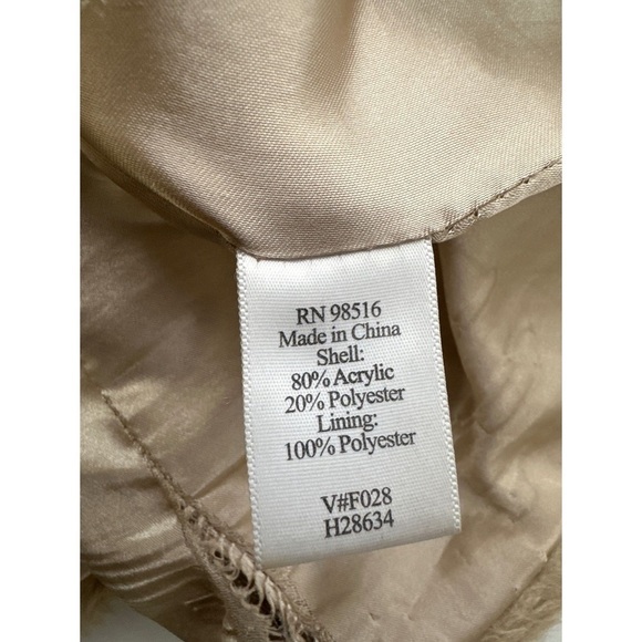 Coldwater Creek Faux Fur Zip Up Vest - Picture 7 of 9